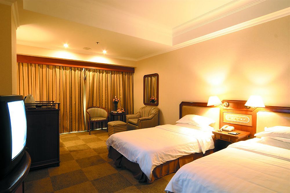 Grand Trustel Mandarin Garden Hotel Нанкин Екстериор снимка